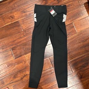 Nike Aerodapt Leggings